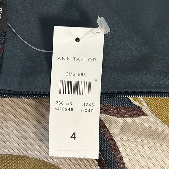 Ann Taylor NWT Jacquard Lioness Cougar Panther Jungle Motif Skirt size 4 - Picture 12 of 15